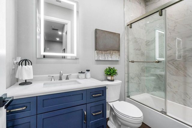 2404 Venetian Way, Boynton Beach, FL 33426