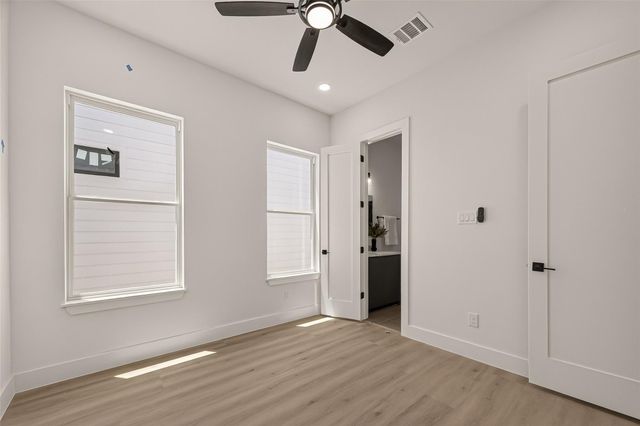1105 Wilson St, Houston, TX 77019