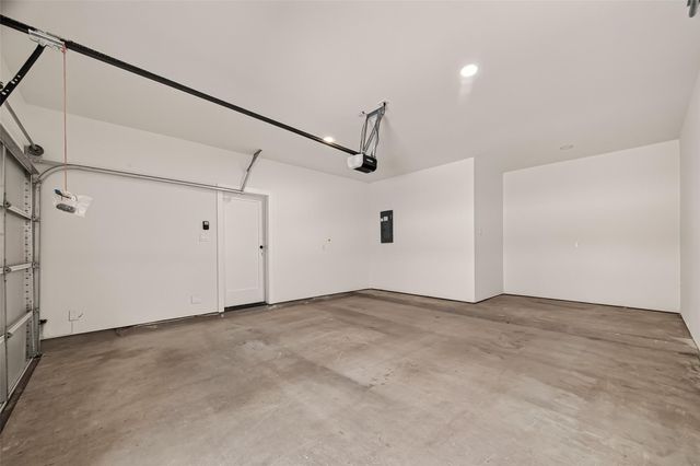 1105 Wilson St, Houston, TX 77019