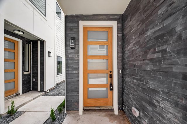 1105 Wilson St, Houston, TX 77019
