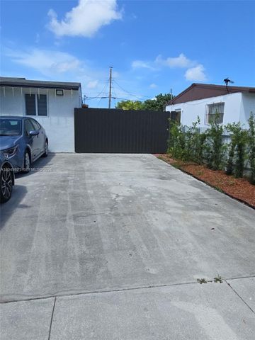 20601 SW 116th Rd B, Miami, FL 33189