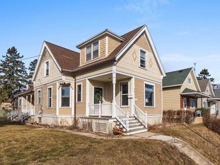 1610 S 11th Street, Sheboygan, WI 53081