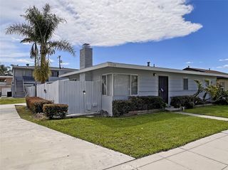 1126 W Broadway, Anaheim, CA 92805