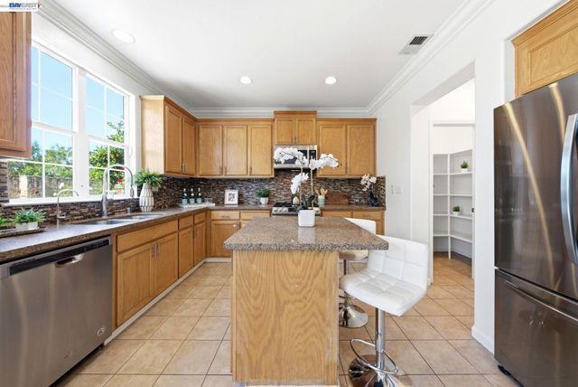 9804 Belladonna Dr, San Ramon, CA 94582