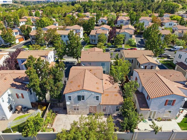 9804 Belladonna Dr, San Ramon, CA 94582