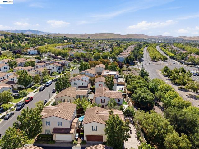 9804 Belladonna Dr, San Ramon, CA 94582