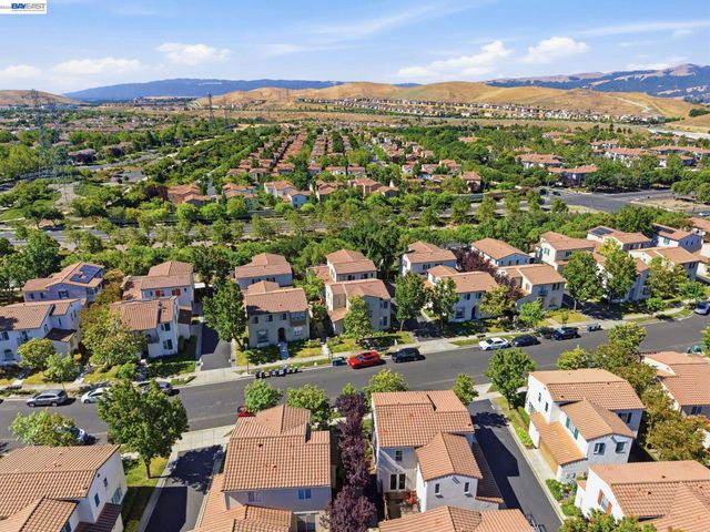 9804 Belladonna Dr, San Ramon, CA 94582