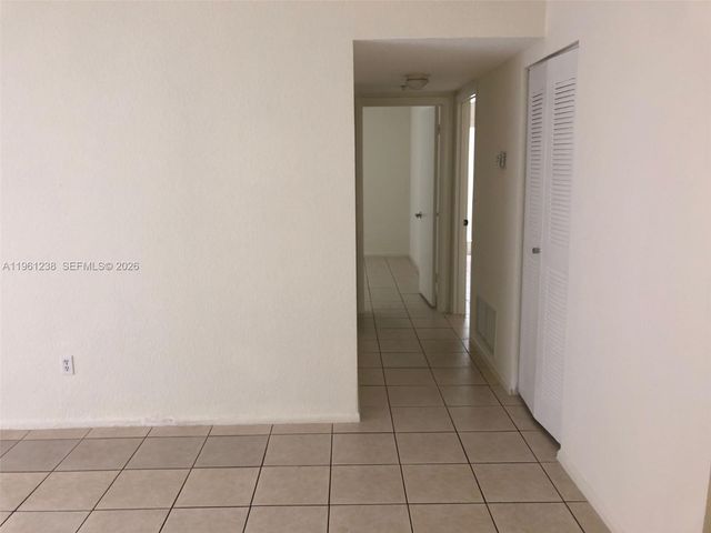 10762 N Kendall Dr I-9, Miami, FL 33176