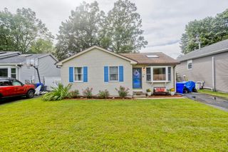 224 Jeffrey Rd, Springfield, MA 01119