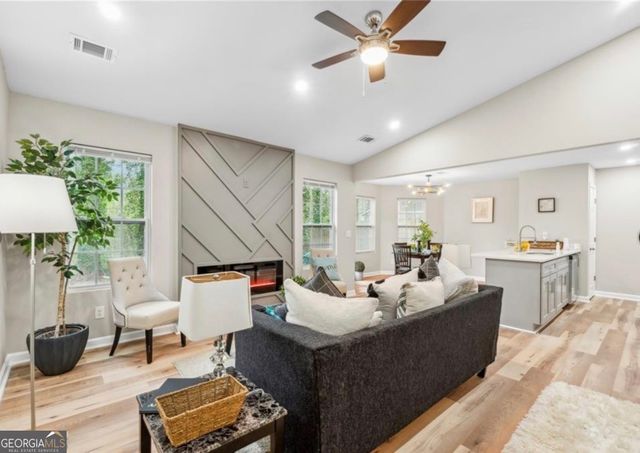 6035 Creekford Drive, Lithonia, GA 30058