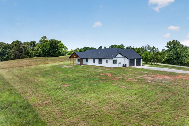 4221 Gum Springs Mountain Rd, Sparta, TN 38583
