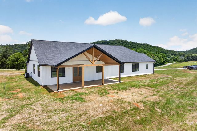 4221 Gum Springs Mountain Rd, Sparta, TN 38583