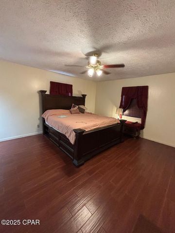 126 Pelican Way, Panama City, FL 32408