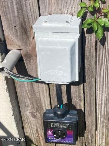 126 Pelican Way, Panama City, FL 32408