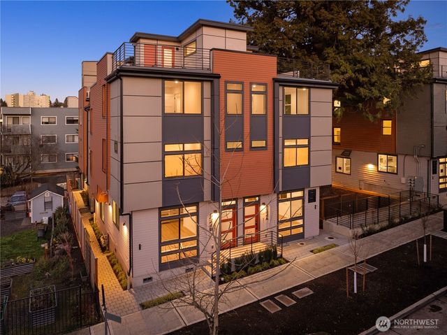 6538 D Latona Avenue NE, Seattle, WA 98115