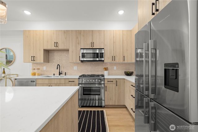 6538 D Latona Avenue NE, Seattle, WA 98115