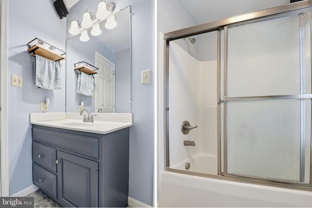 318 AMANDA CT, Marietta, PA 17547