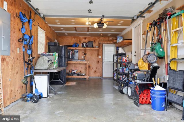 318 AMANDA CT, Marietta, PA 17547