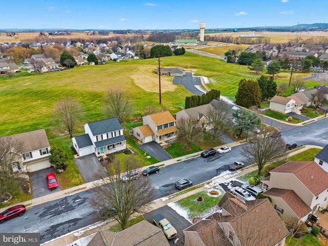 318 AMANDA CT, Marietta, PA 17547