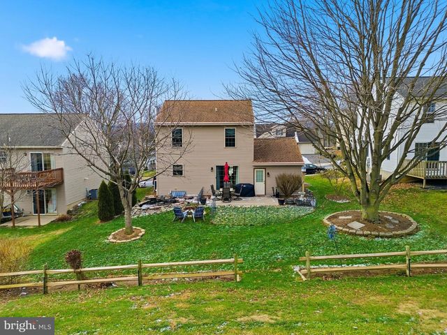 318 AMANDA CT, Marietta, PA 17547