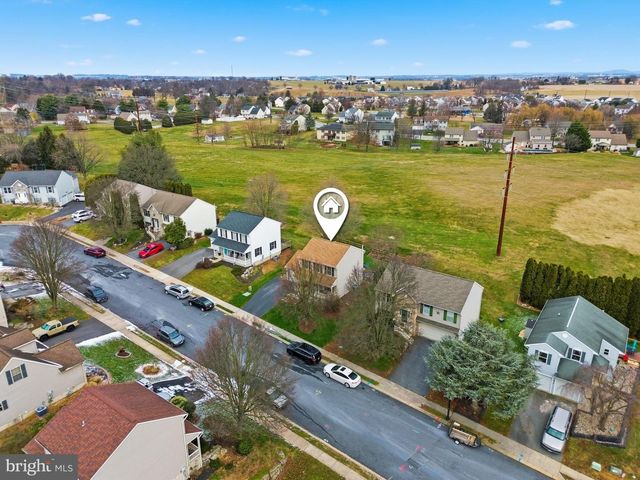 318 AMANDA CT, Marietta, PA 17547