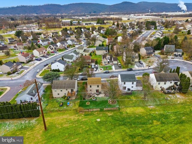 318 AMANDA CT, Marietta, PA 17547