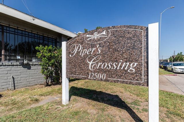 12500 Sandpiper Drive 185, Houston, TX 77035