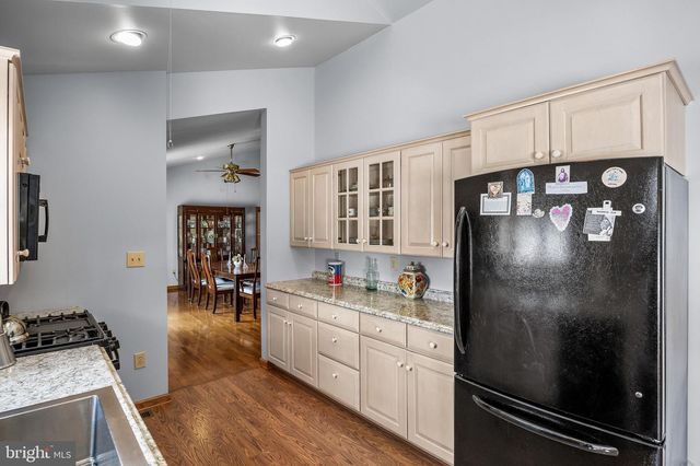 32 QUAIL DR, Beverly, NJ 08010