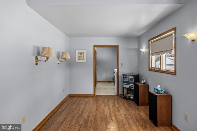 32 QUAIL DR, Beverly, NJ 08010