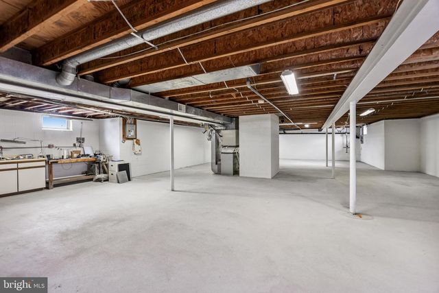 32 QUAIL DR, Beverly, NJ 08010