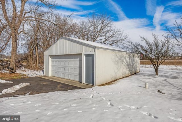 32 QUAIL DR, Beverly, NJ 08010