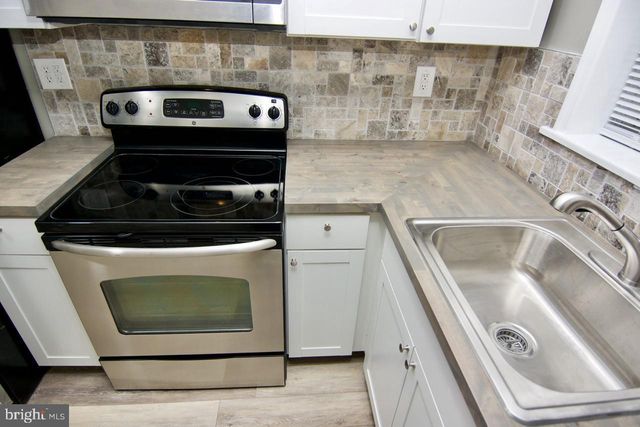 1115 MUHLENBERG ST, Reading, PA 19602