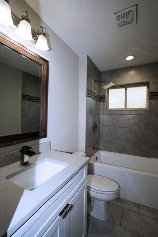 2435 Hillsboro Avenue, Dallas, TX 75228