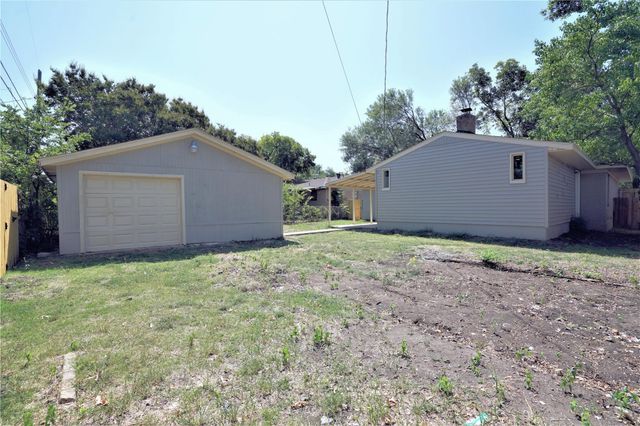 2435 Hillsboro Avenue, Dallas, TX 75228
