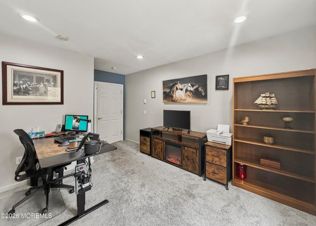 379 E Bird Village Road, Jackson, NJ 08527