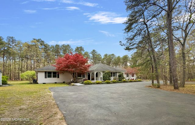 379 E Bird Village Road, Jackson, NJ 08527