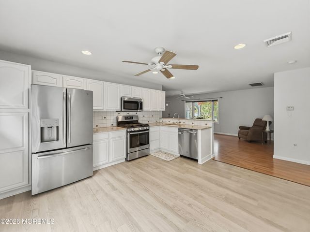 379 E Bird Village Road, Jackson, NJ 08527