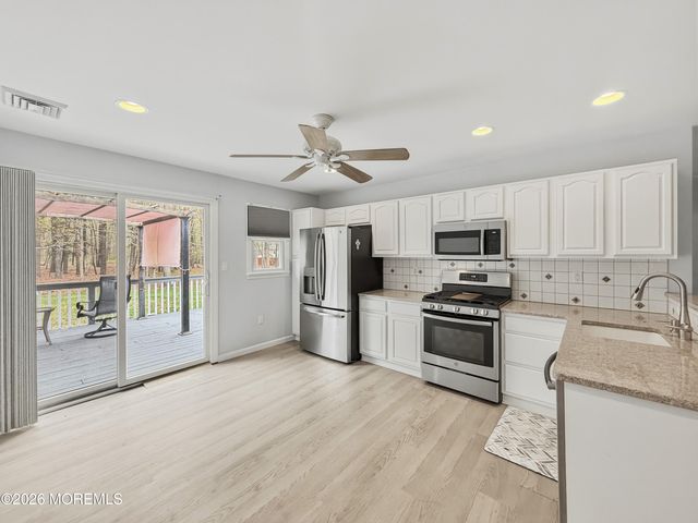 379 E Bird Village Road, Jackson, NJ 08527