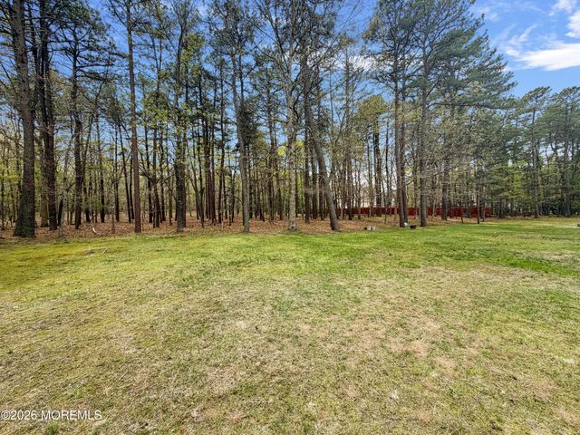 379 E Bird Village Road, Jackson, NJ 08527