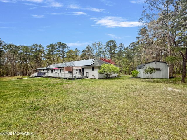 379 E Bird Village Road, Jackson, NJ 08527