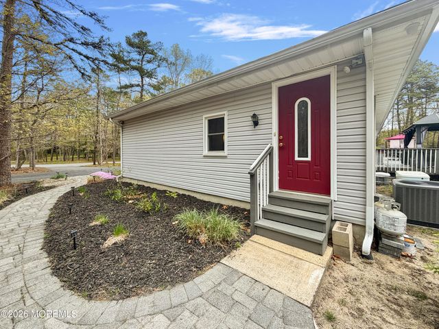 379 E Bird Village Road, Jackson, NJ 08527
