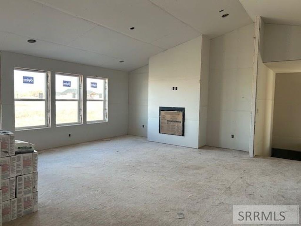 Image 2 of property listing at 3765 E 365 N, Rigby, ID 83442