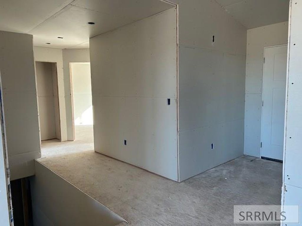 Image 4 of property listing at 3765 E 365 N, Rigby, ID 83442