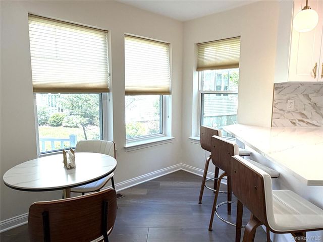 121 Winding Ridge Road, White Plains, NY 10603