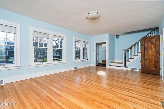 815 Wright Avenue, Schenectady, NY 12309