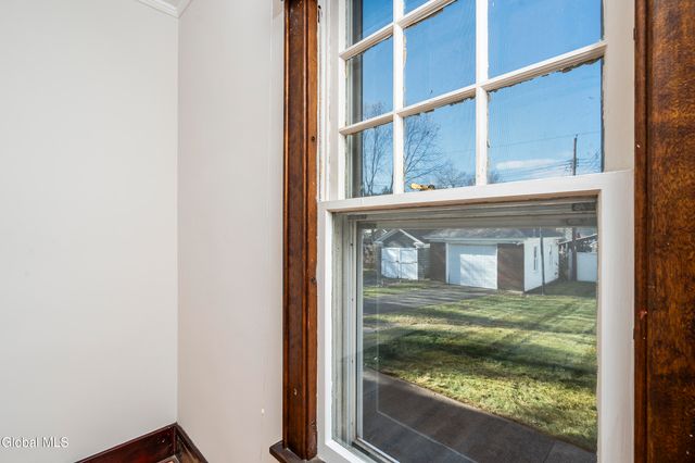 815 Wright Avenue, Schenectady, NY 12309