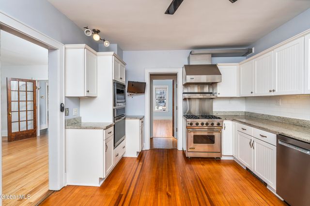 815 Wright Avenue, Schenectady, NY 12309