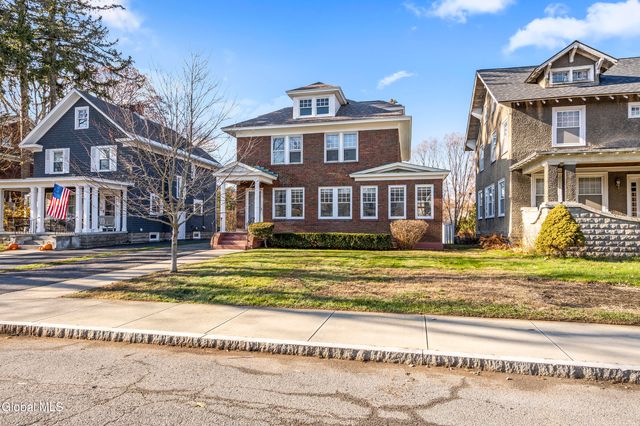 815 Wright Avenue, Schenectady, NY 12309