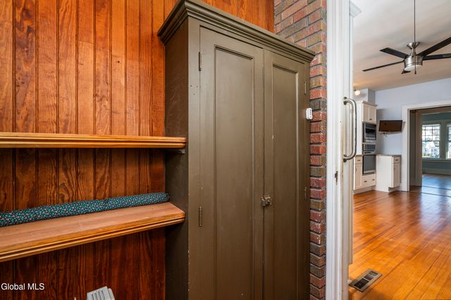 815 Wright Avenue, Schenectady, NY 12309