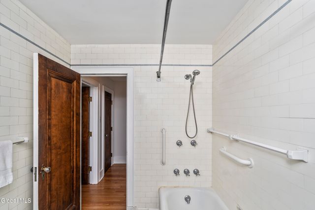 815 Wright Avenue, Schenectady, NY 12309